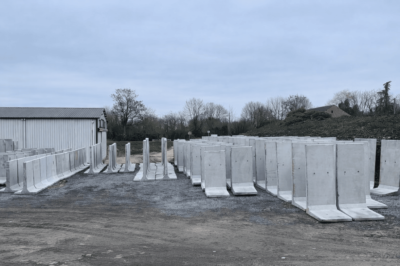 photo murs de soutènement béton L et T